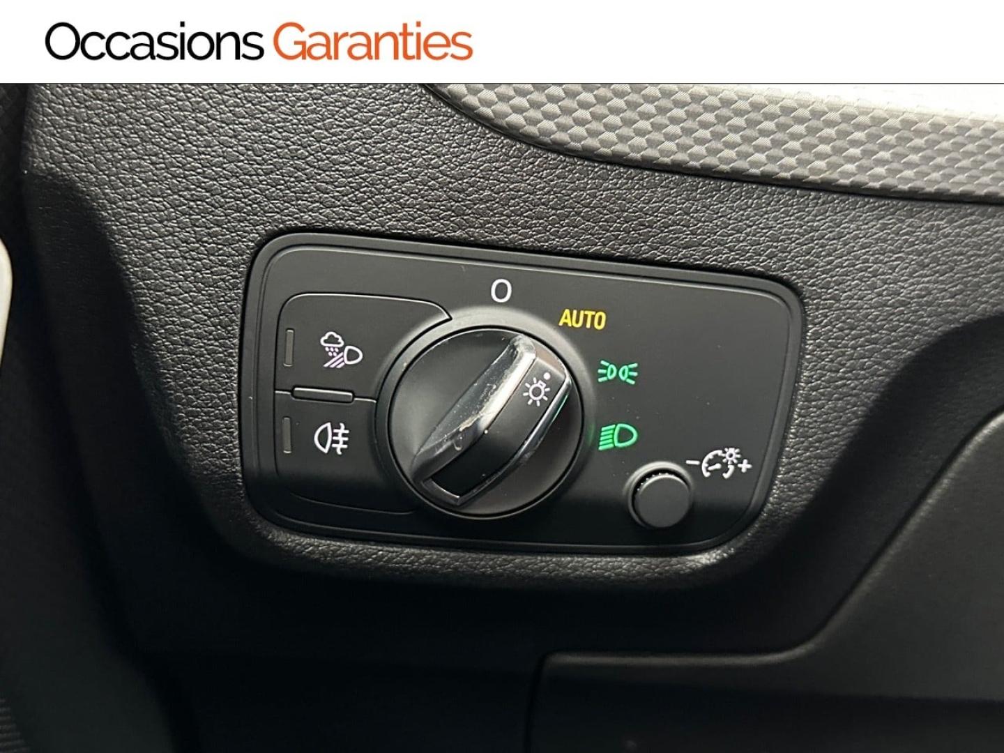 Voitures occasions Audi Q2 Design Paris