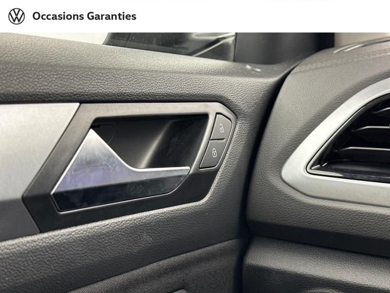 Voitures occasions VOLKSWAGEN T-ROC Life Plus Paris