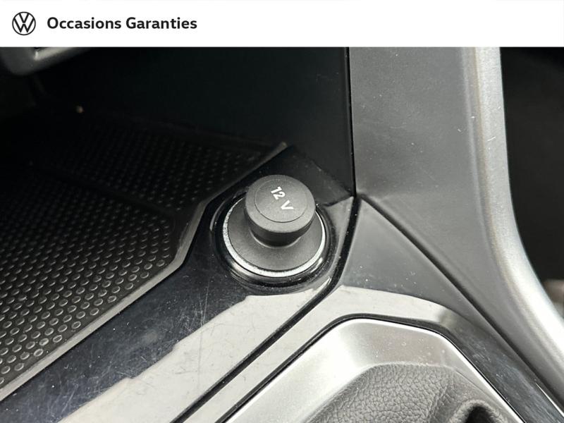 Voitures occasions VOLKSWAGEN T-ROC Life Plus Paris