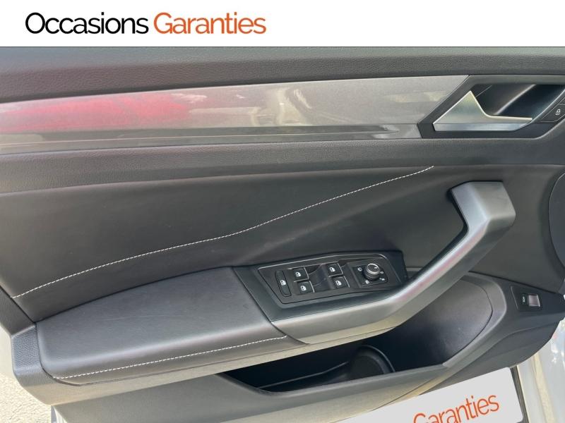 Voitures occasions VOLKSWAGEN T-ROC Style Exclusive Paris