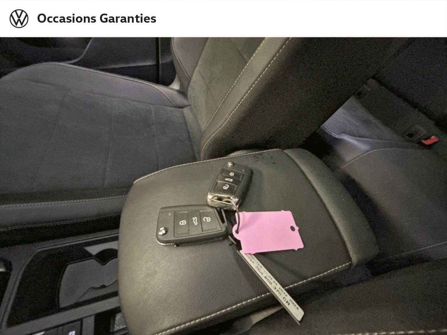 Voitures occasions VOLKSWAGEN T-ROC Style Paris