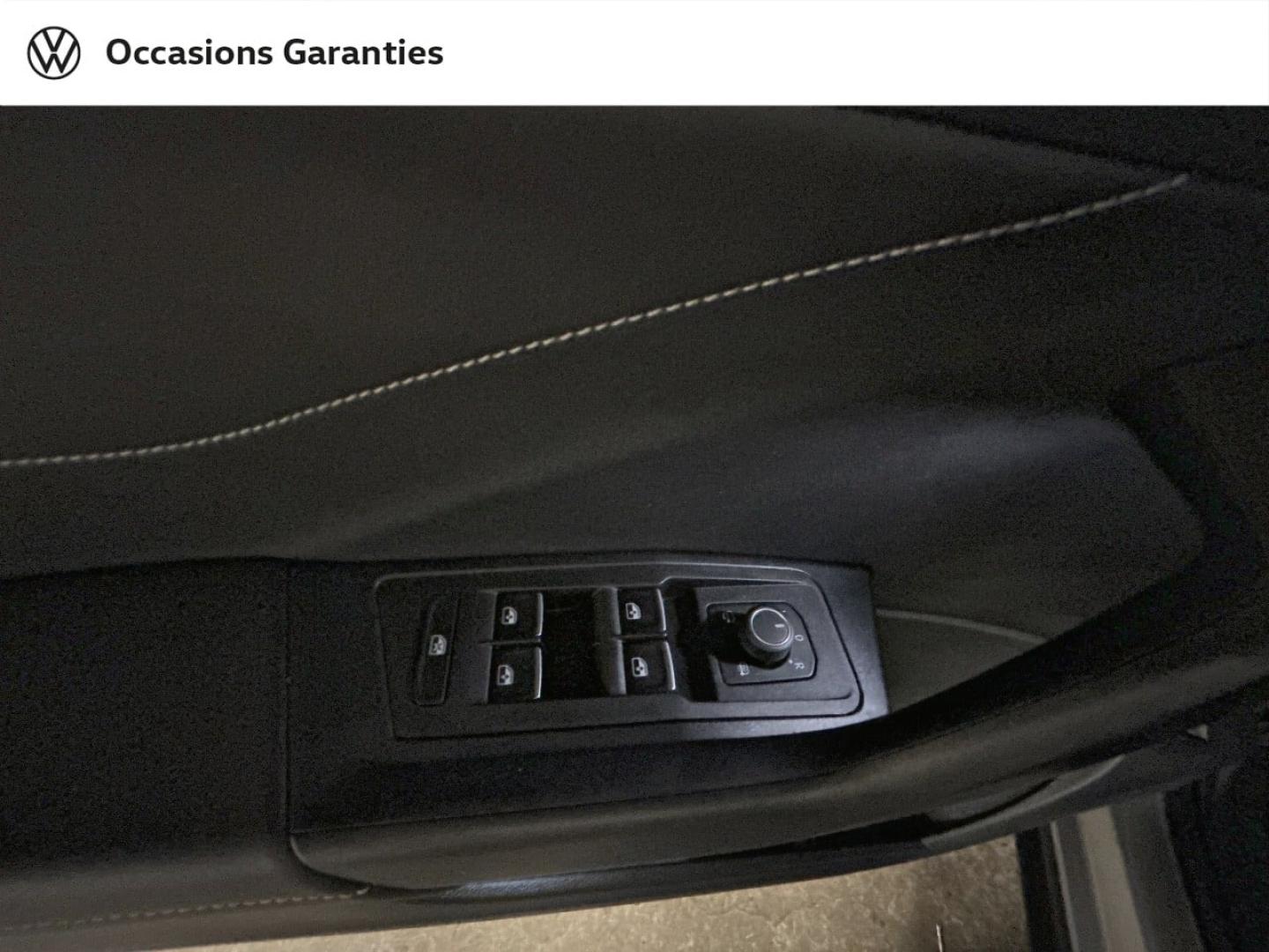 Voitures occasions VOLKSWAGEN T-ROC Style Paris