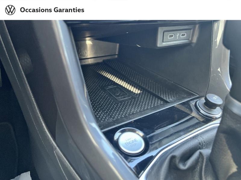 Voitures occasions VOLKSWAGEN T-CROSS R-Line Tech Paris
