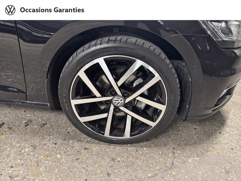 Voitures occasions VOLKSWAGEN GOLF Carat Paris