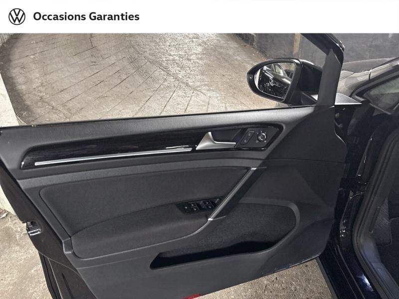 Voitures occasions VOLKSWAGEN GOLF Carat Paris