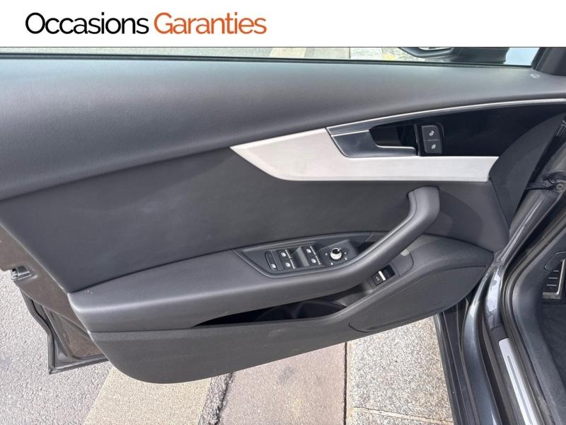 Voitures occasions Audi A4 Avant S line Paris