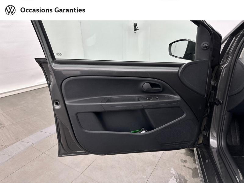 Voitures occasions VOLKSWAGEN e-up! Life Plus Paris