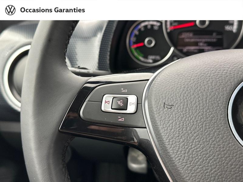 Voitures occasions VOLKSWAGEN e-up! Life Plus Paris