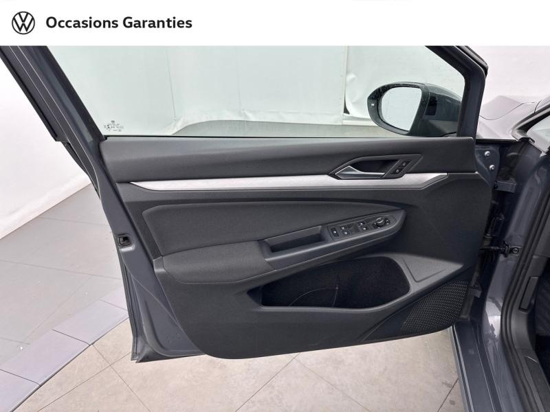 Voitures occasions VOLKSWAGEN GOLF Life 1st Paris