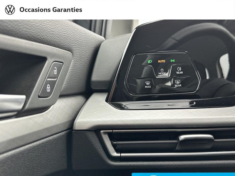 Voitures occasions VOLKSWAGEN GOLF Life 1st Paris