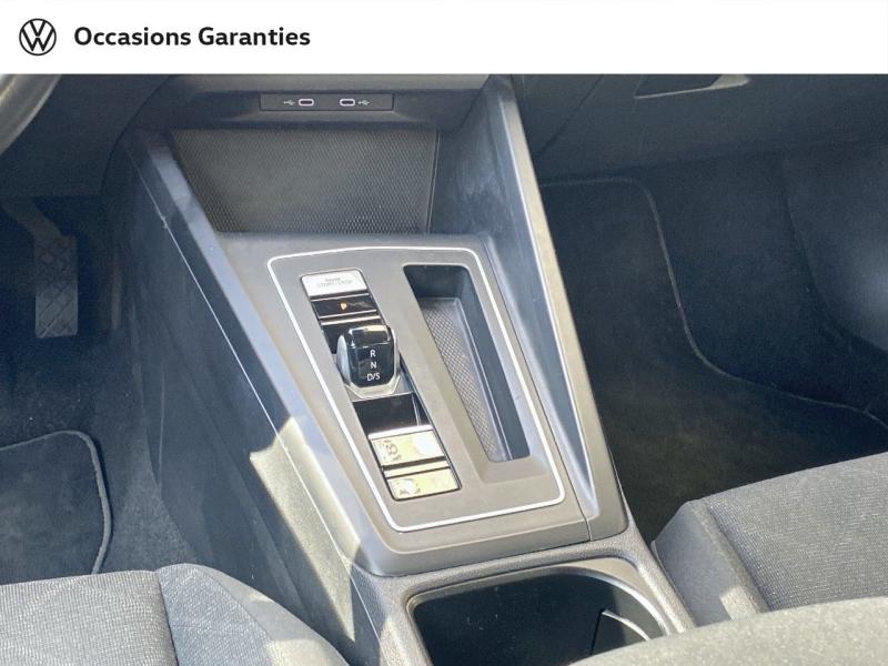 Voitures occasions VOLKSWAGEN GOLF Life Business Paris
