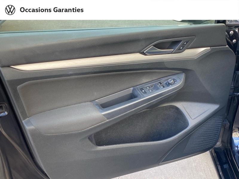 Voitures occasions VOLKSWAGEN GOLF Life Business Paris