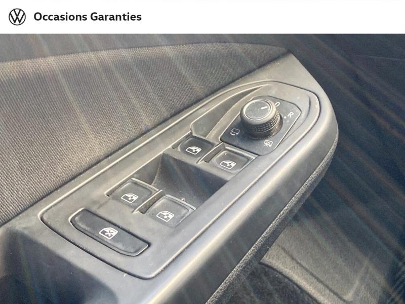 Voitures occasions VOLKSWAGEN GOLF Life Business Paris