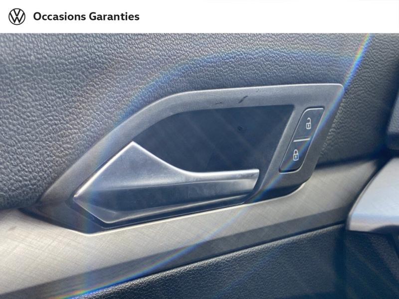 Voitures occasions VOLKSWAGEN GOLF Life Business Paris