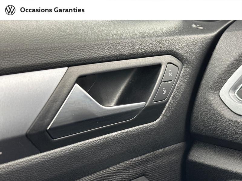 Voitures occasions VOLKSWAGEN T-ROC Lounge Paris