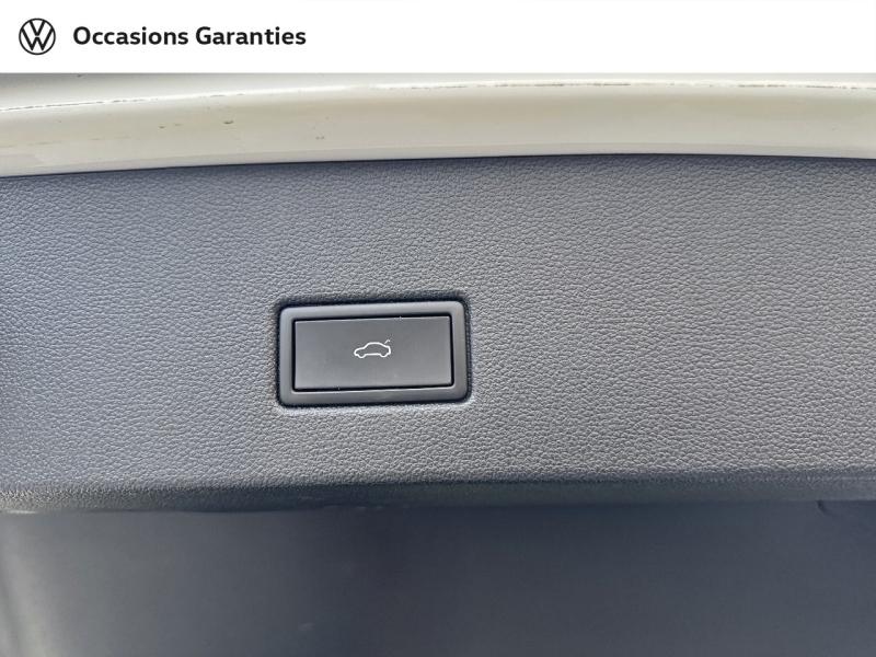 Voitures occasions VOLKSWAGEN T-ROC R-Line Paris