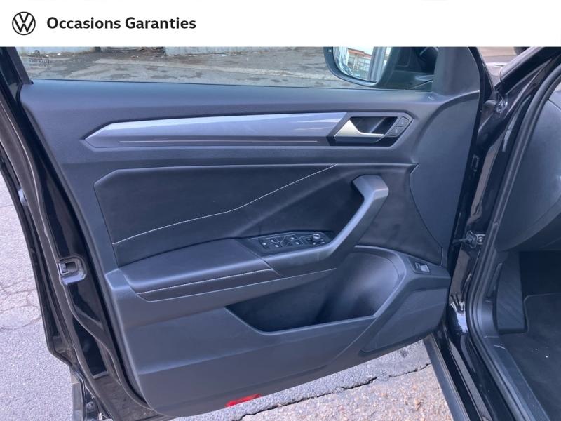 Voitures occasions VOLKSWAGEN T-ROC Style Exclusive Paris