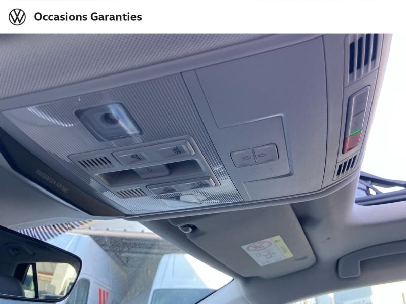 Voitures occasions VOLKSWAGEN T-ROC Style Exclusive Paris