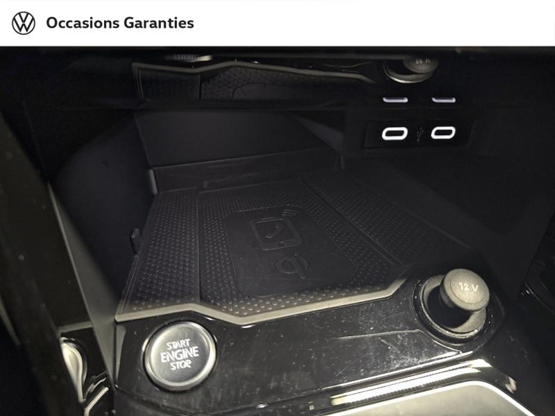 Voitures occasions VOLKSWAGEN T-ROC R-Line Paris
