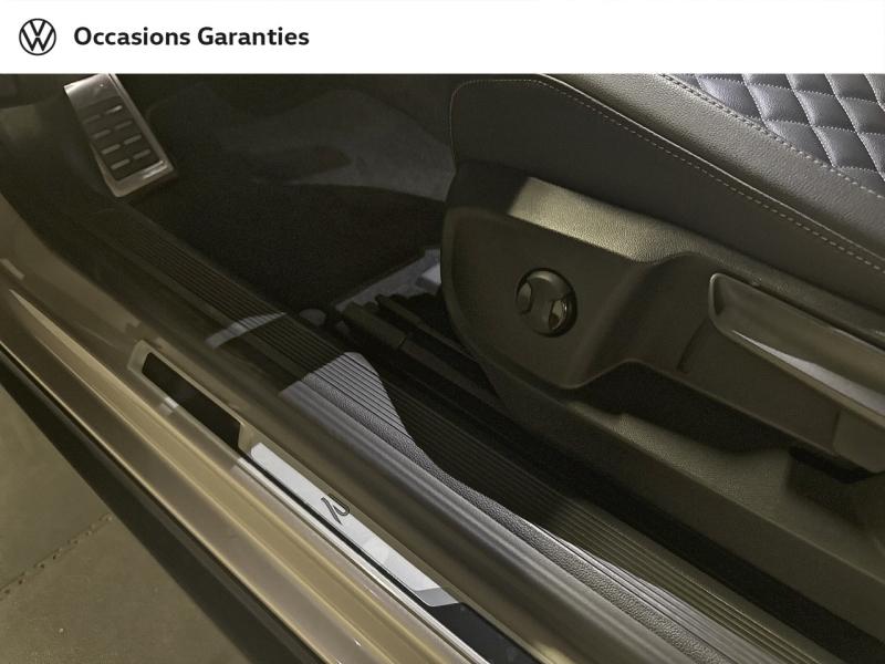 Voitures occasions VOLKSWAGEN T-Roc Cabriolet R-Line Paris