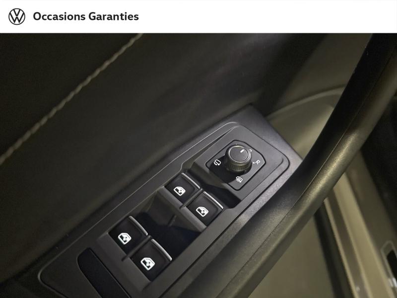 Voitures occasions VOLKSWAGEN T-Roc Cabriolet R-Line Paris