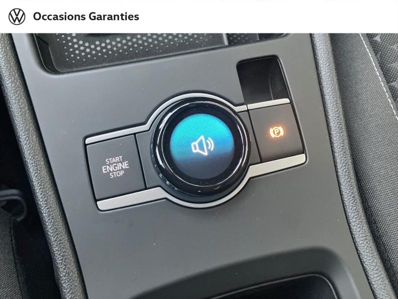 Voitures occasions VOLKSWAGEN T-ROC Life Paris