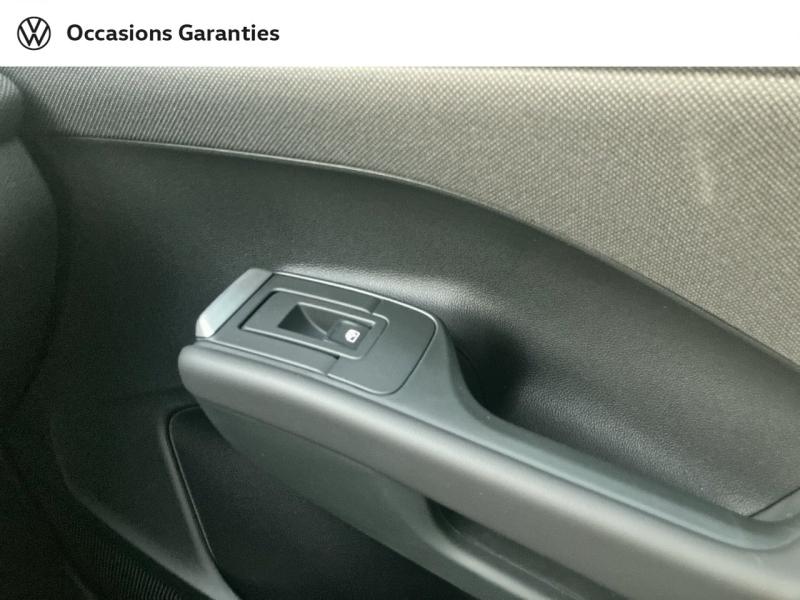 Voitures occasions VOLKSWAGEN T-ROC Life Paris