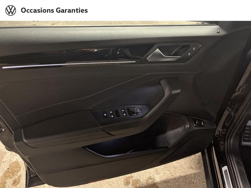 Voitures occasions VOLKSWAGEN T-ROC R-Line Paris