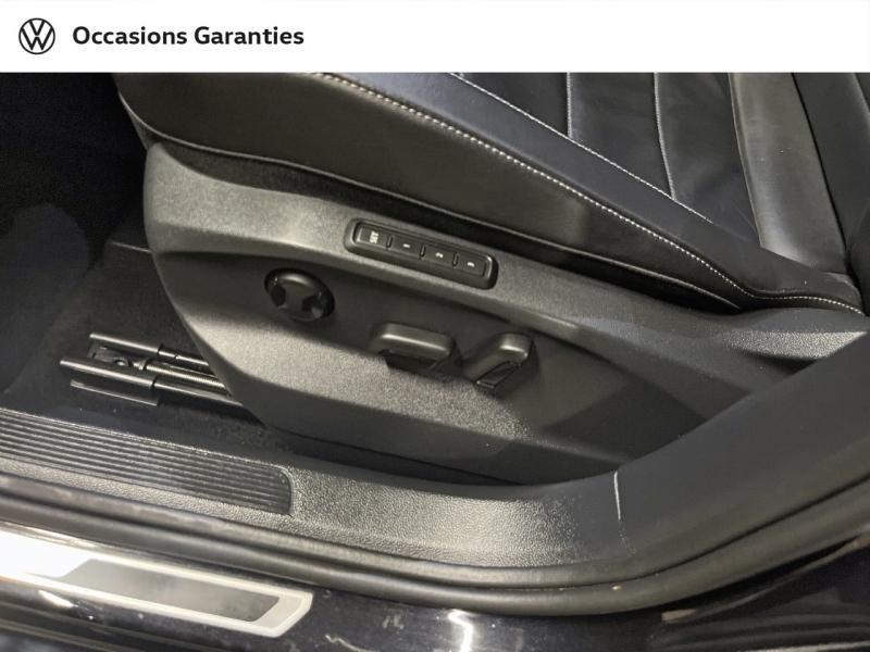 Voitures occasions VOLKSWAGEN T-ROC R-Line Paris