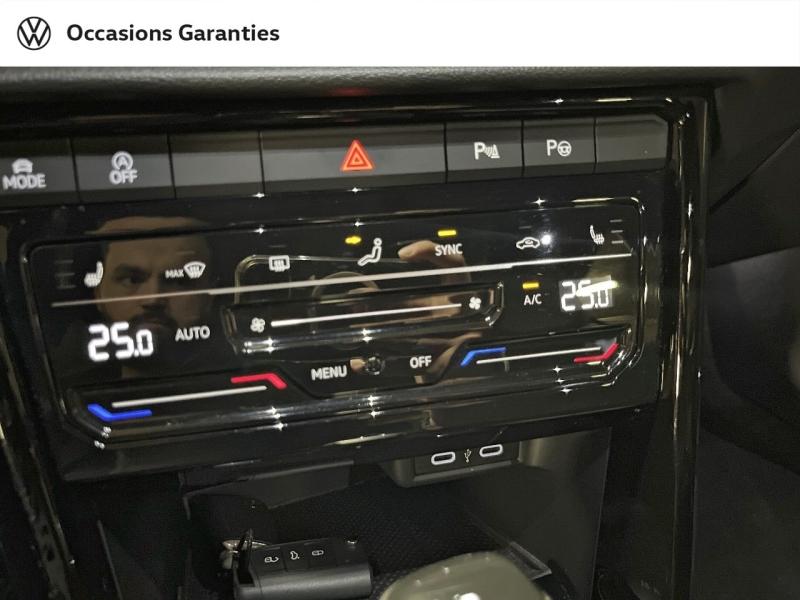 Voitures occasions VOLKSWAGEN T-ROC R-Line Paris