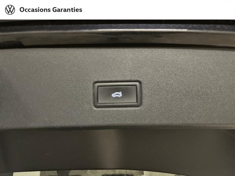 Voitures occasions VOLKSWAGEN T-ROC R-Line Paris