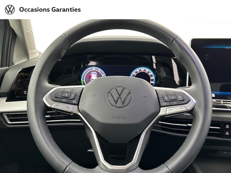 Voitures occasions VOLKSWAGEN GOLF Life Plus Paris