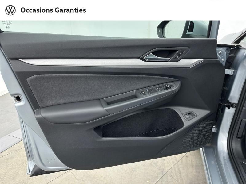 Voitures occasions VOLKSWAGEN GOLF Life Plus Paris