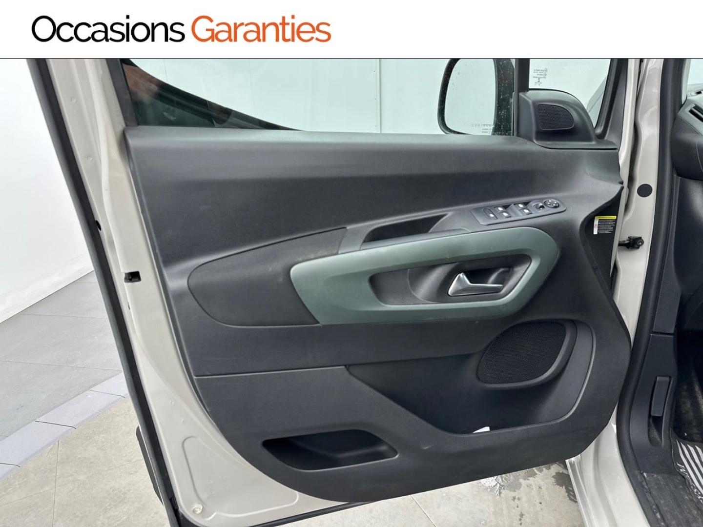Voitures occasions CITROEN BERLINGO Shine Paris