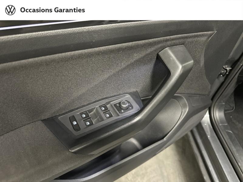 Voitures occasions VOLKSWAGEN T-ROC Carat Paris