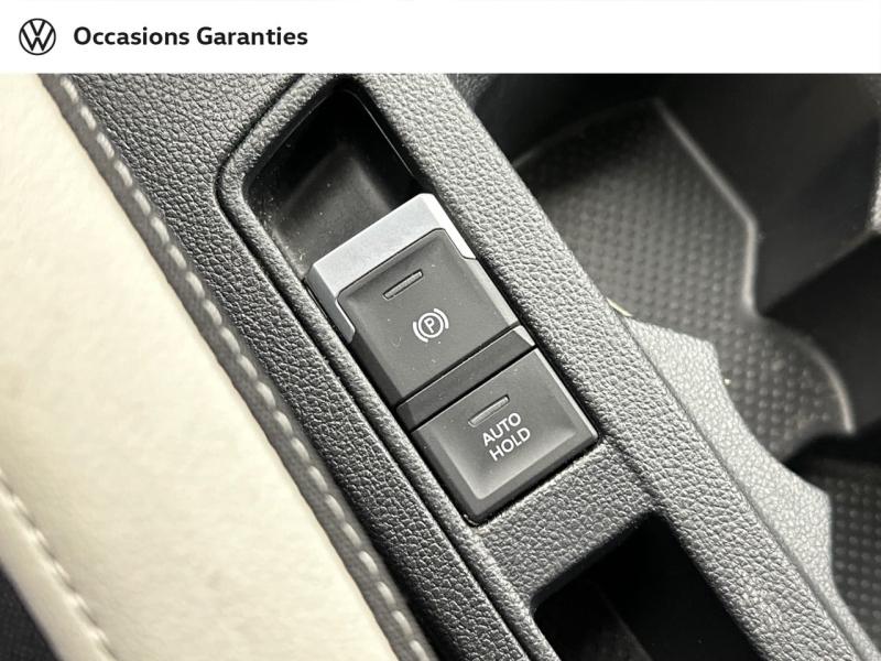 Voitures occasions VOLKSWAGEN T-ROC Carat Paris