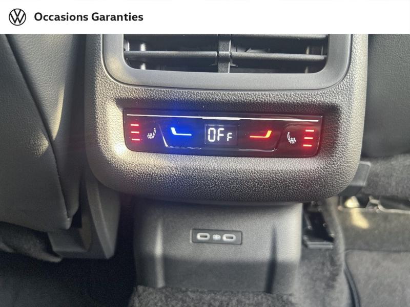 Voitures occasions VOLKSWAGEN T-ROC R-Line Paris