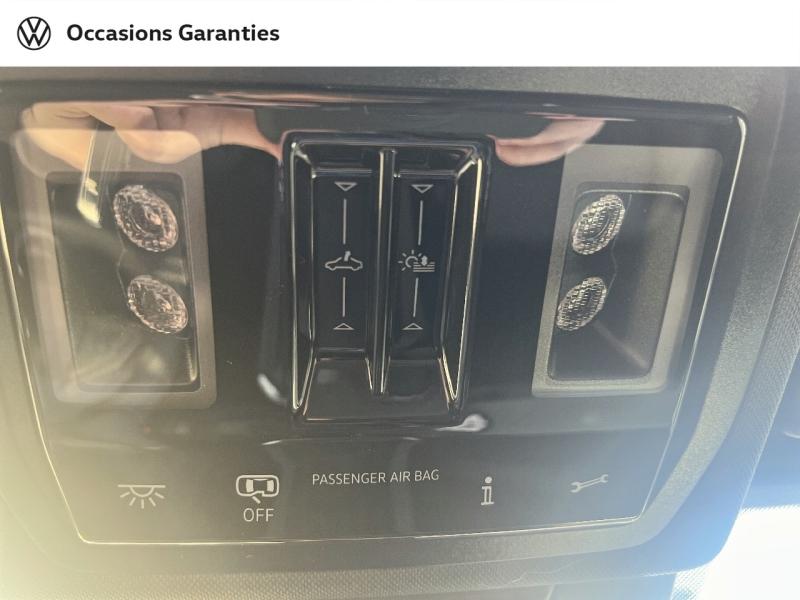 Voitures occasions VOLKSWAGEN T-ROC R-Line Paris