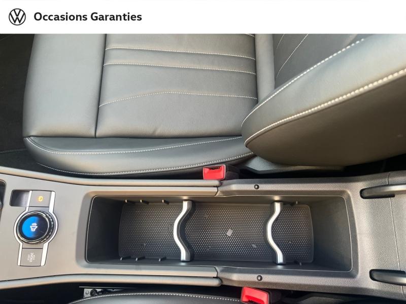 Voitures occasions VOLKSWAGEN T-ROC R-Line Paris