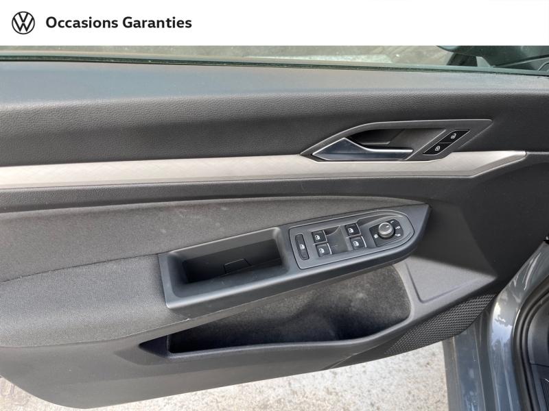 Voitures occasions VOLKSWAGEN GOLF Life 1st Paris