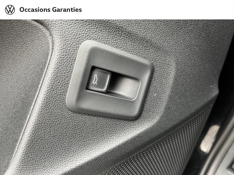 Voitures occasions VOLKSWAGEN T-ROC R-Line Paris