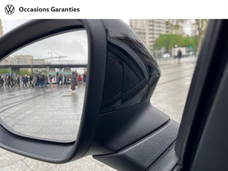Voitures occasions VOLKSWAGEN T-ROC R-Line Paris