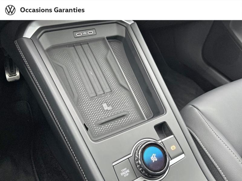 Voitures occasions VOLKSWAGEN T-ROC R-Line Paris