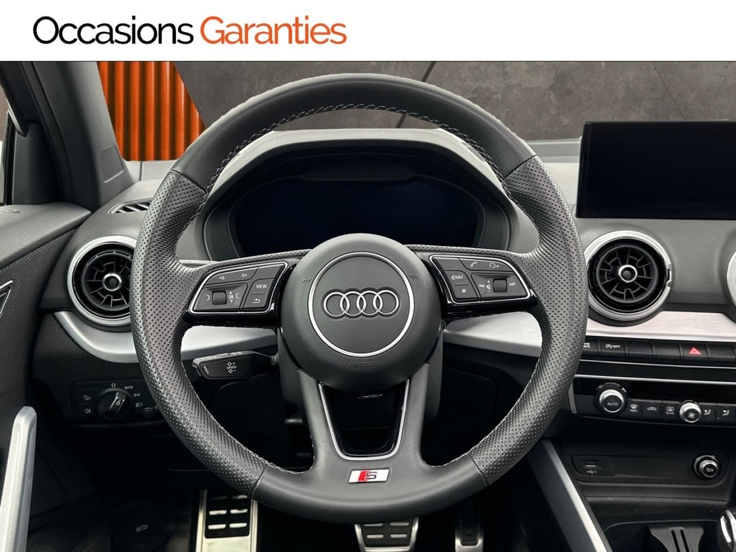 Voitures occasions Audi Q2 S line Paris
