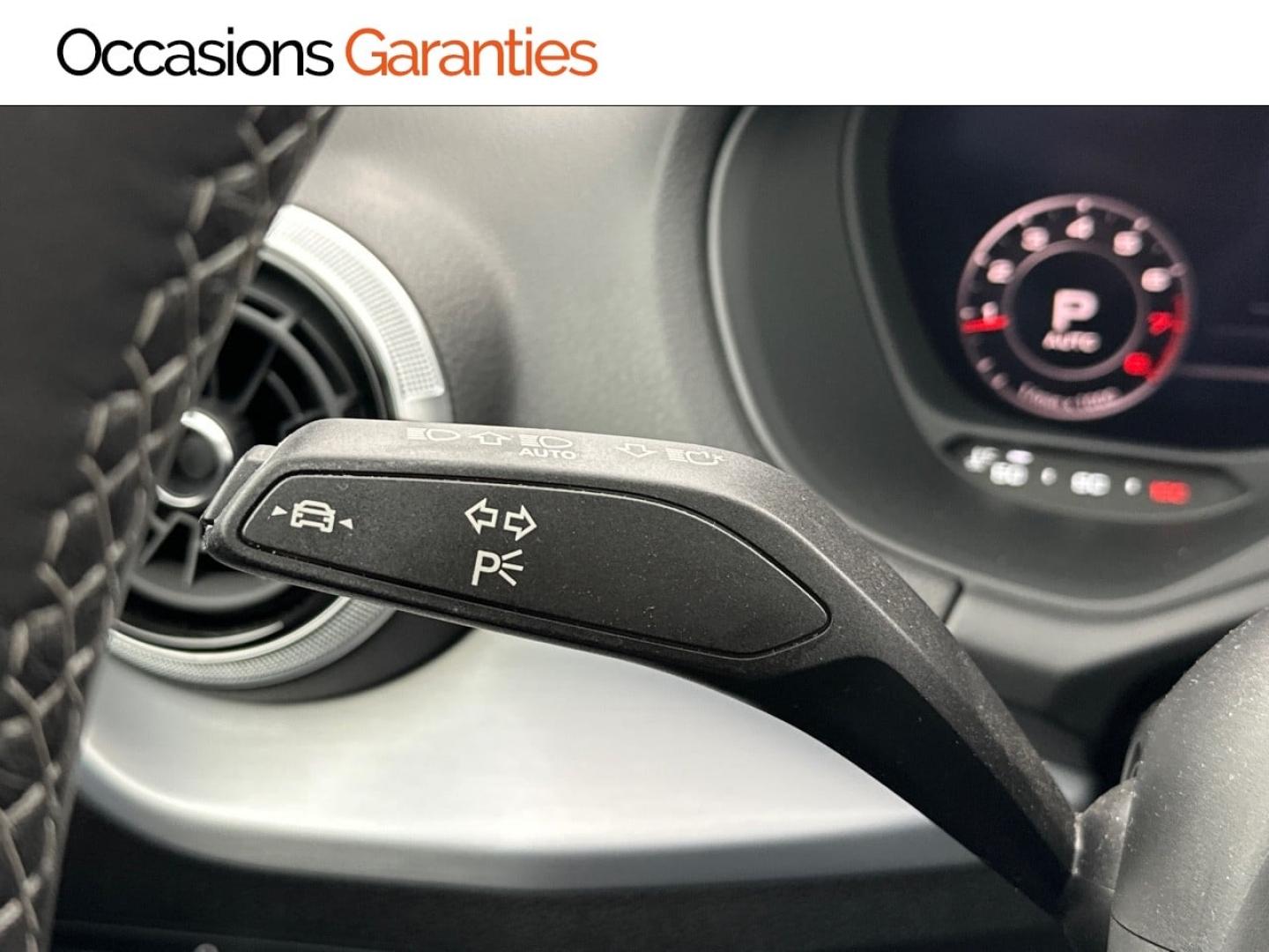 Voitures occasions Audi Q2 S line Paris