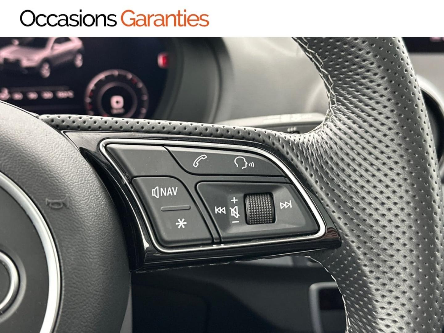 Voitures occasions Audi Q2 S line Paris