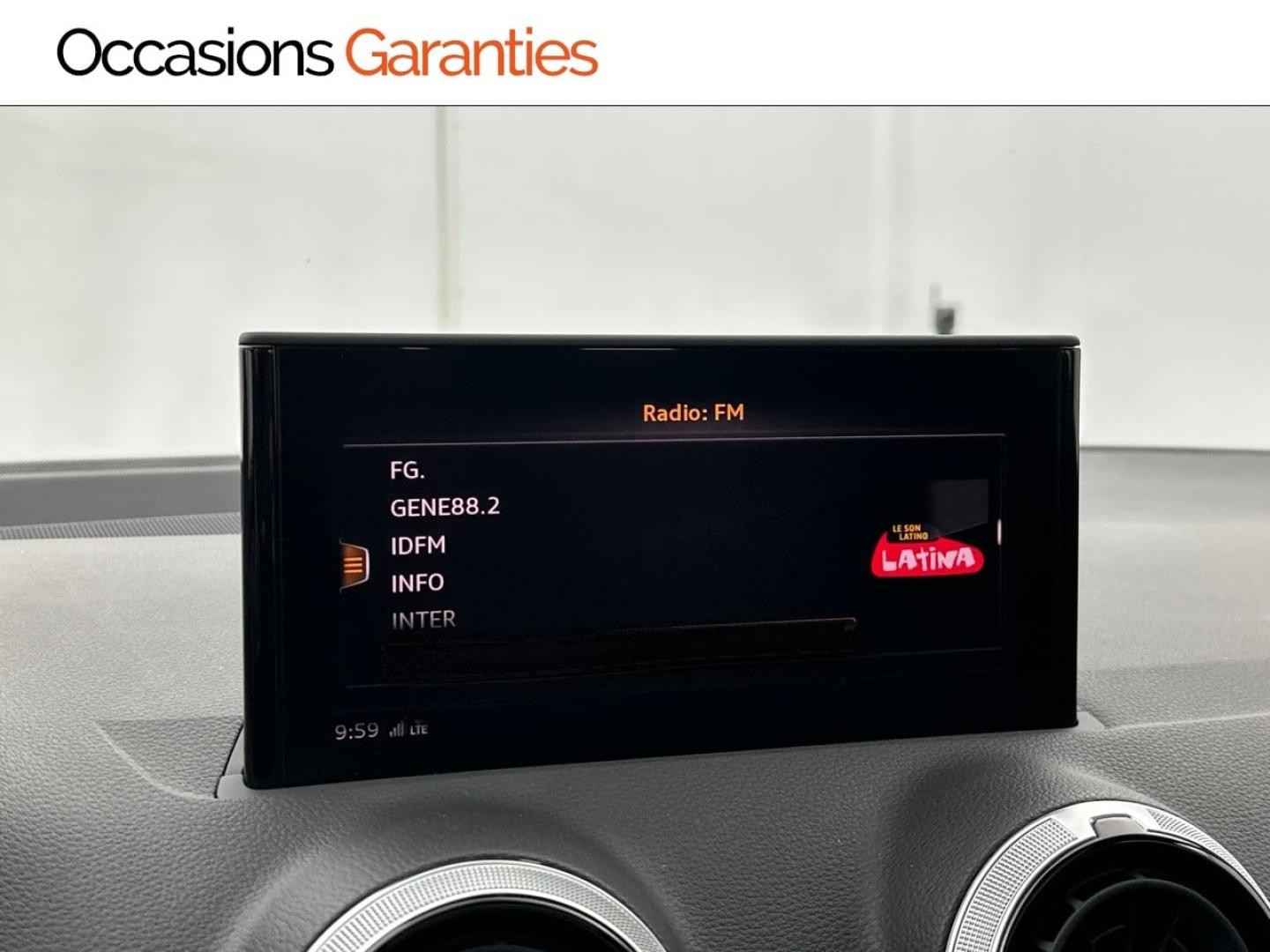 Voitures occasions Audi Q2 S line Paris