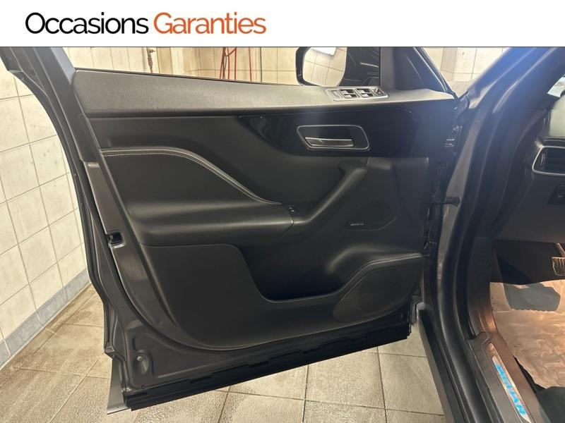 Voitures occasions JAGUAR F-PACE R-Sport Paris