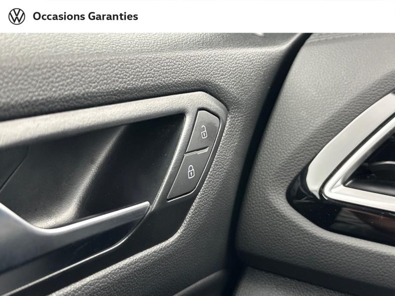 Voitures occasions VOLKSWAGEN T-ROC R-Line Edition Paris
