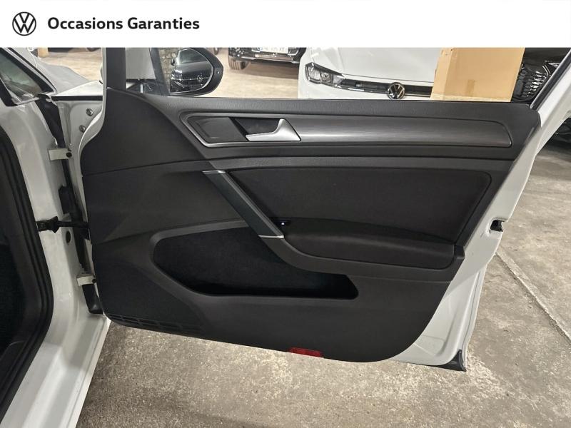 Voitures occasions VOLKSWAGEN GOLF First Edition Paris